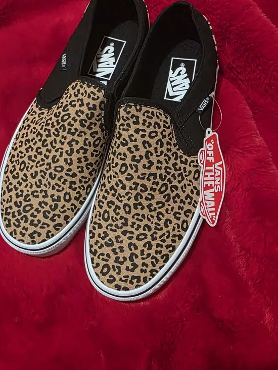 Vans Classic Slip-On Leopard Print Sneakers - Picture 2 of 4